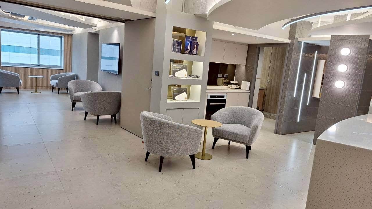 RECEPTION ─ 接待大廳
